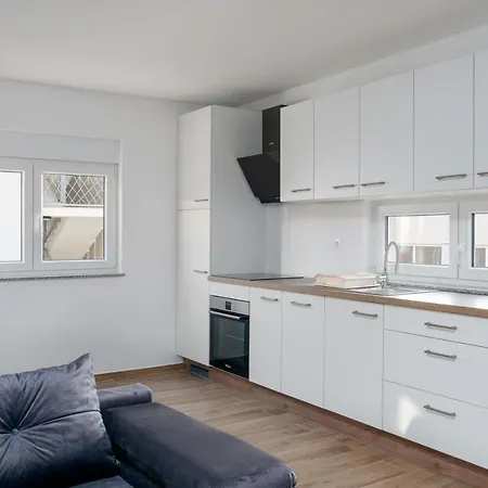Number One Apartman Vir
