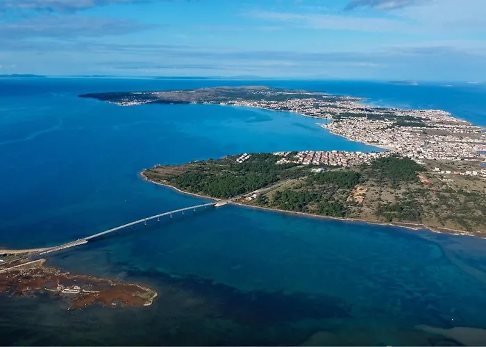 Number One アパート ヴィル