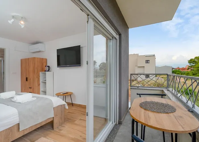 Number One アパート *