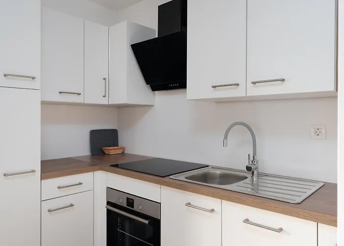 Number One アパート *