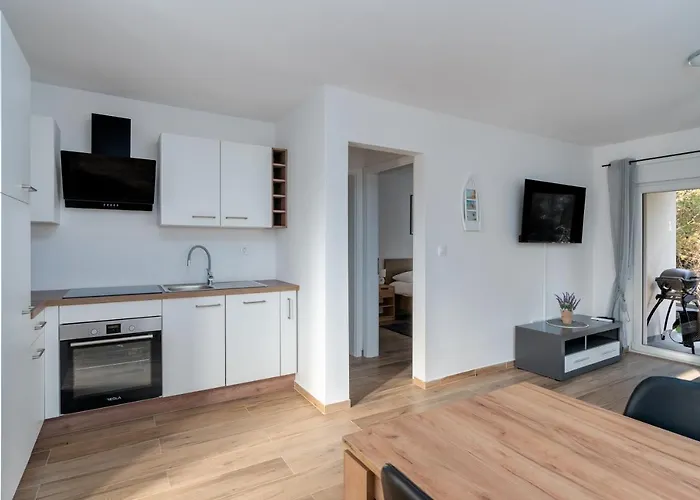 アパート Number One