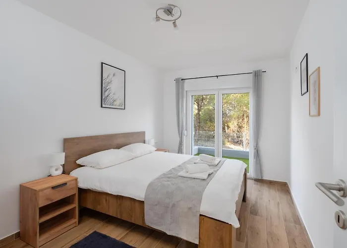 Number One Apartment Vir