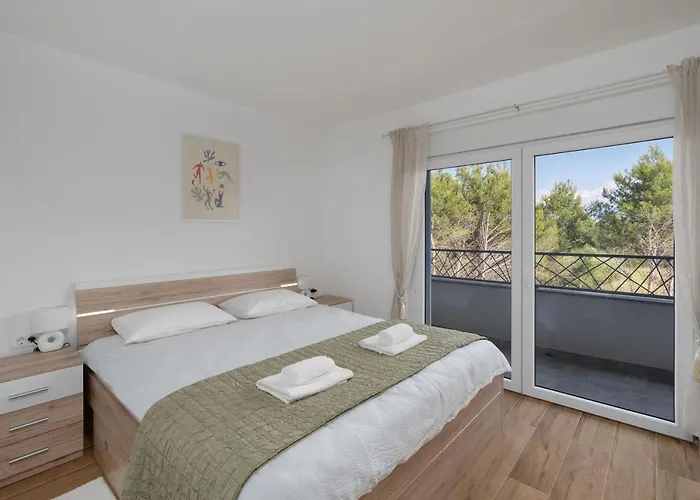 Апартаменты Number One Вир